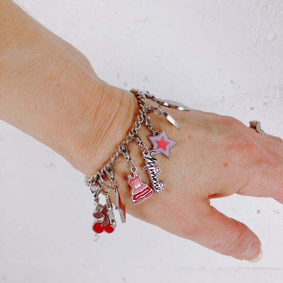 Minnie Mouse Disney Themed Charm Bracelet Silver Tone Pink Enamel VTG Y2K - Picture 2 of 14